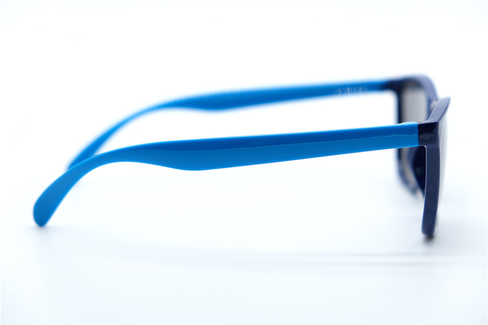  Солнцезащитные очки картинка 2026 Детские Tincon Polarized Классические T8304-C3 
