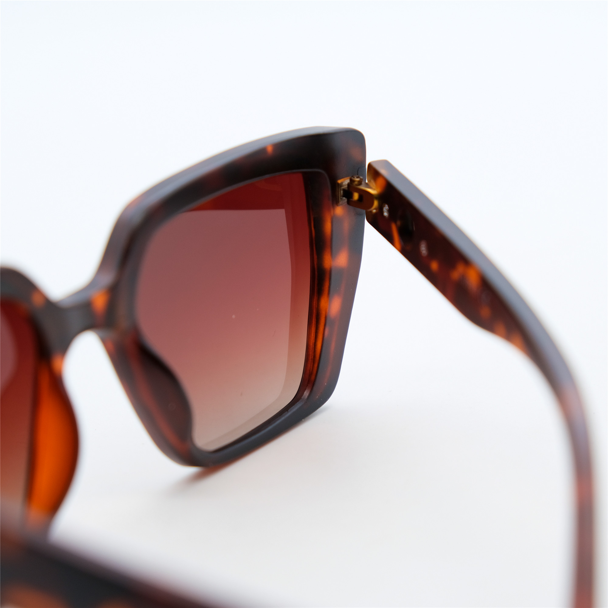  Солнцезащитные очки картинка Женские Caipai Polarized Классический Р8746-С5 