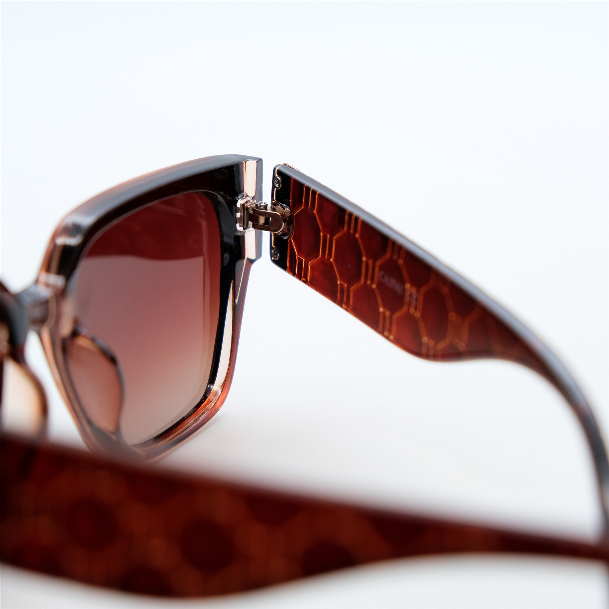  Солнцезащитные очки картинка Женские Caipai Polarized Классический Р8735-С2 