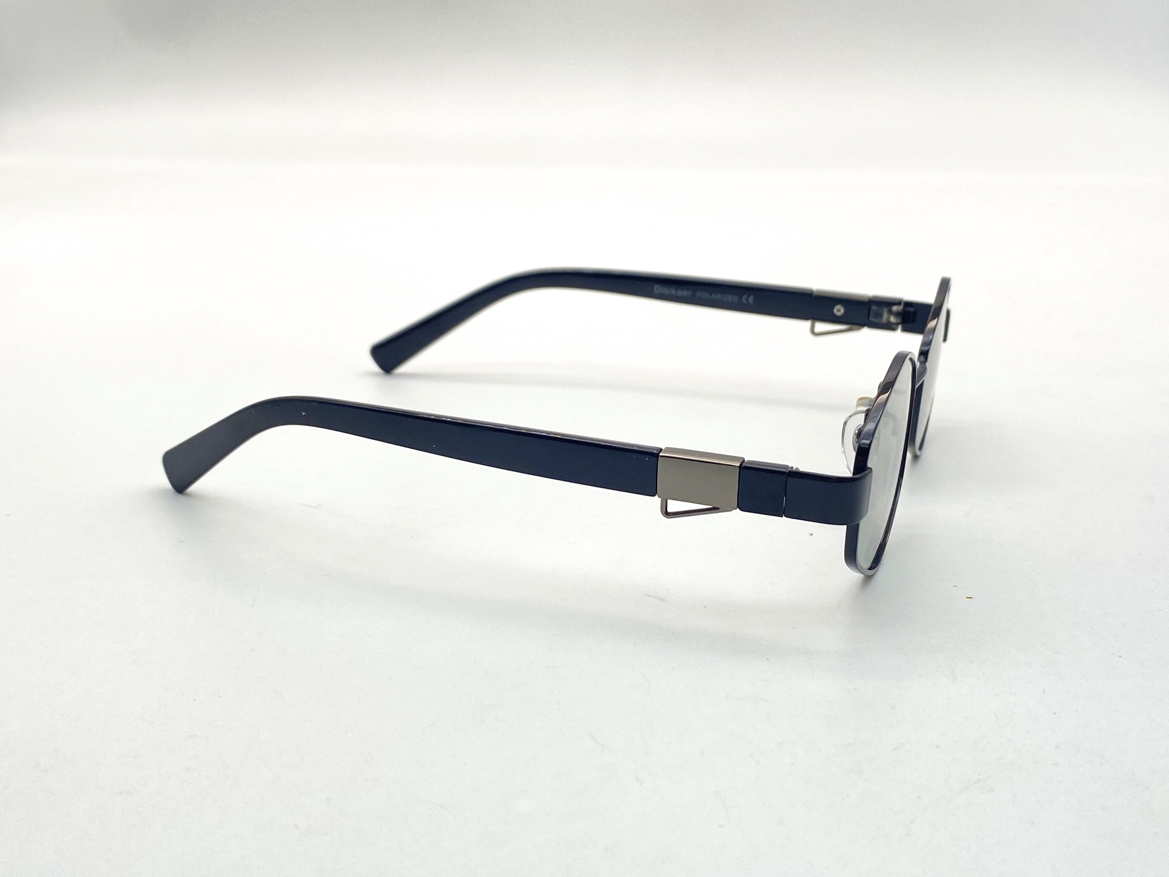  Солнцезащитные очки картинка 2026 Женские Disikaer Polarized+Хамелеон Геометрические формы B9009-С1 