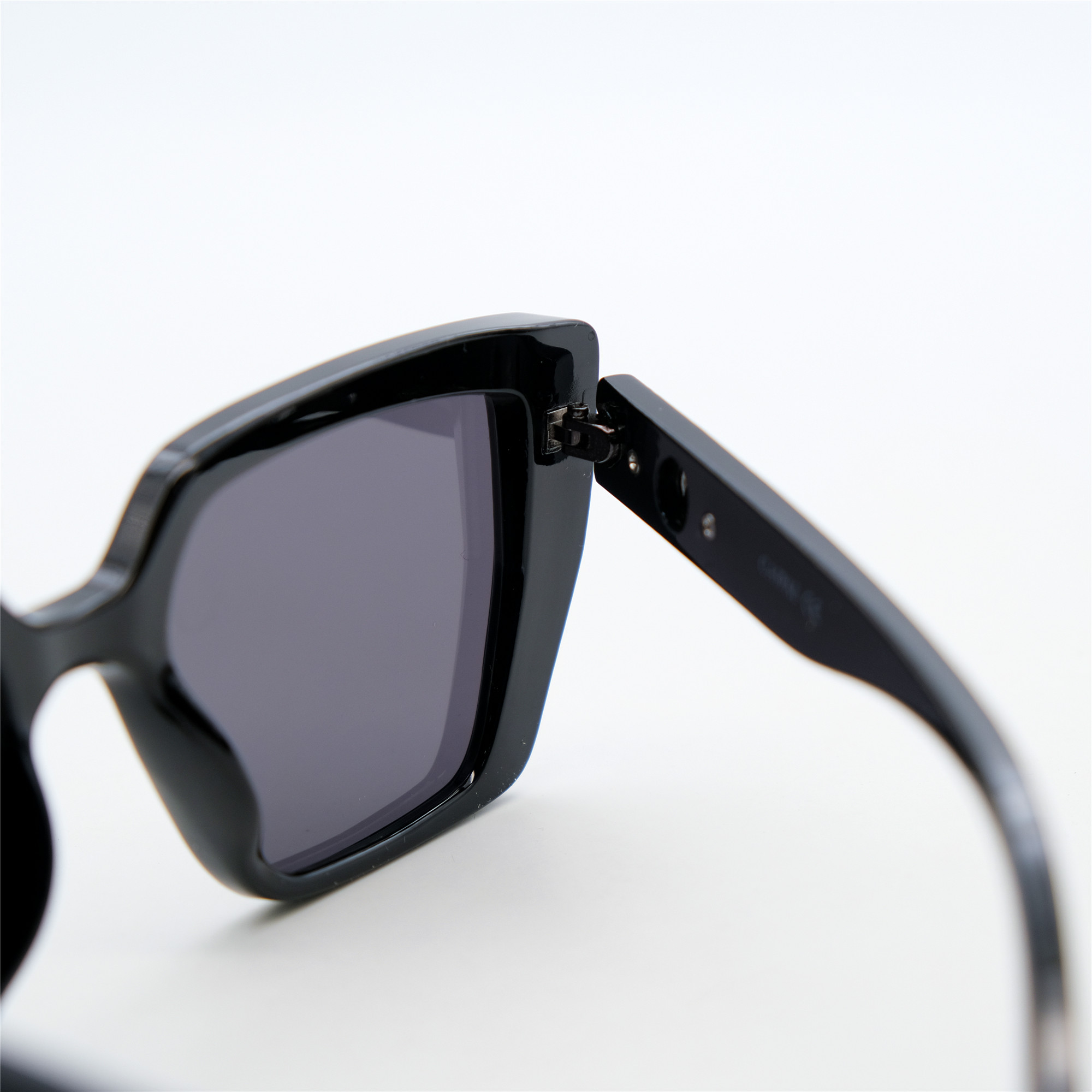  Солнцезащитные очки картинка Женские Caipai Polarized Классический Р8746-С1 