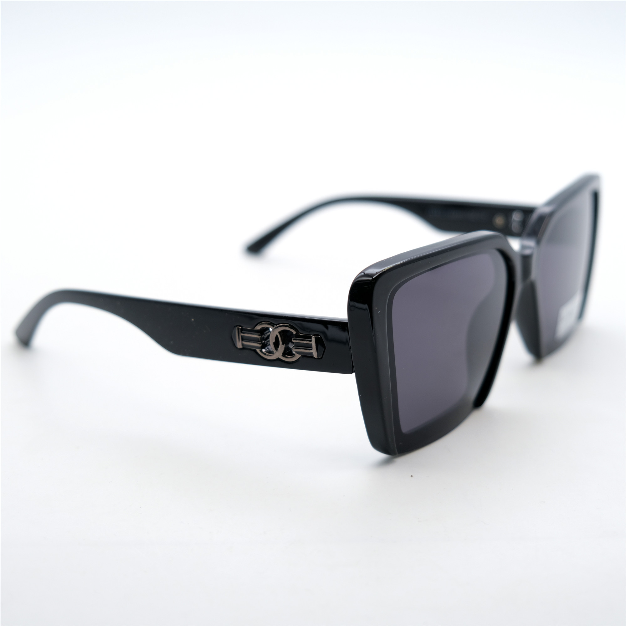  Солнцезащитные очки картинка Женские Caipai Polarized Классический Р8752-С1 