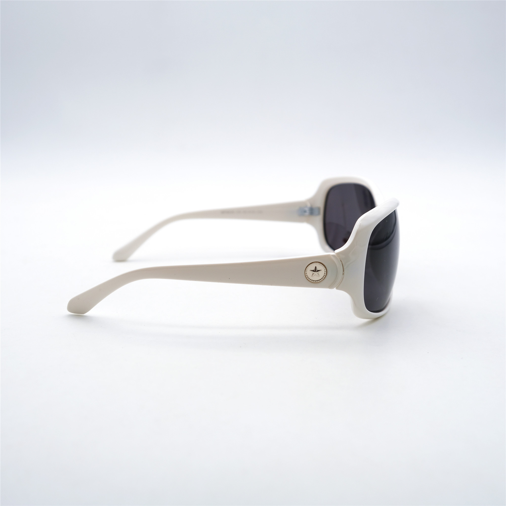  Солнцезащитные очки картинка Женские Barletta Polarized Круглые BP3039-9 