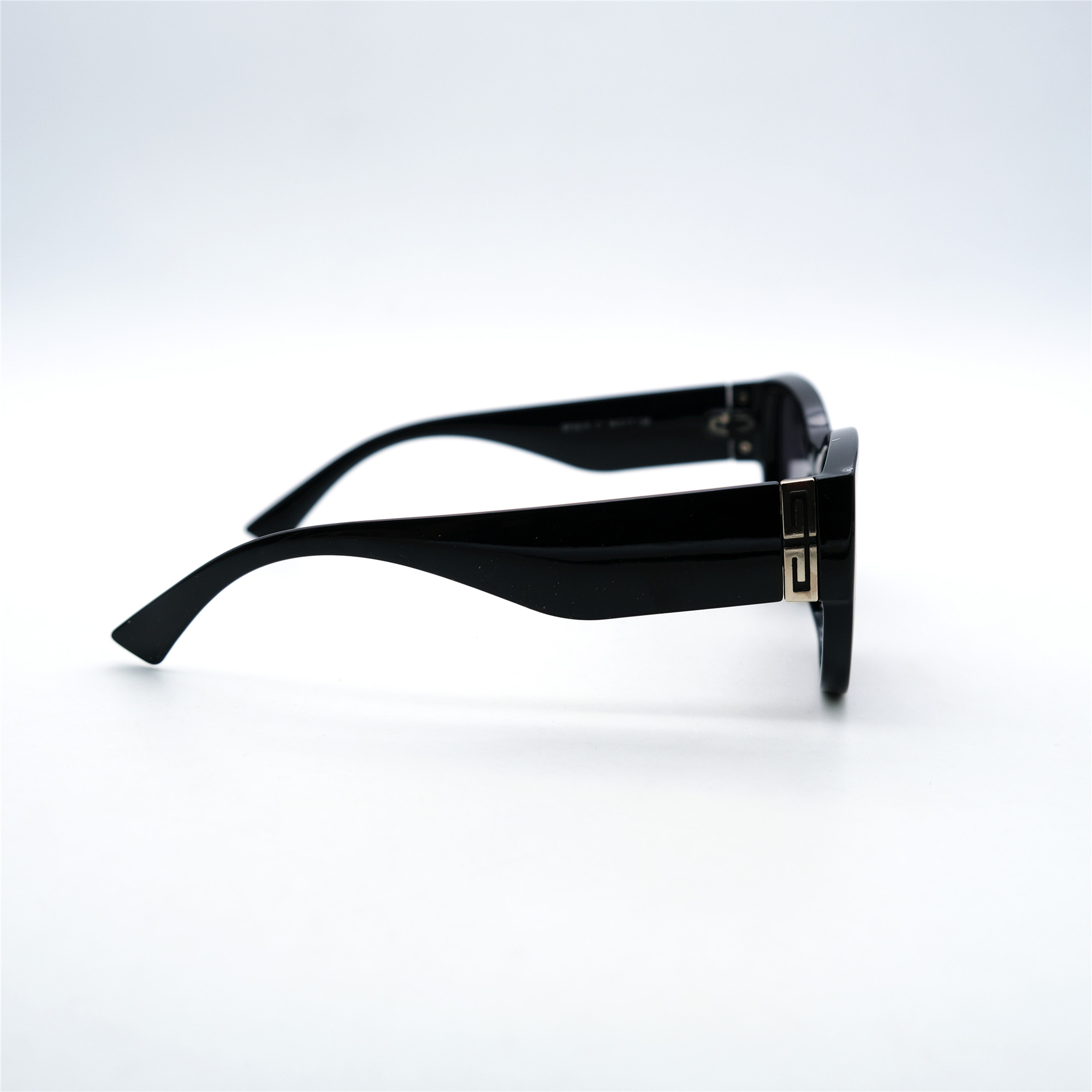  Солнцезащитные очки картинка Женские Barletta Polarized Круглые BP3018-1 