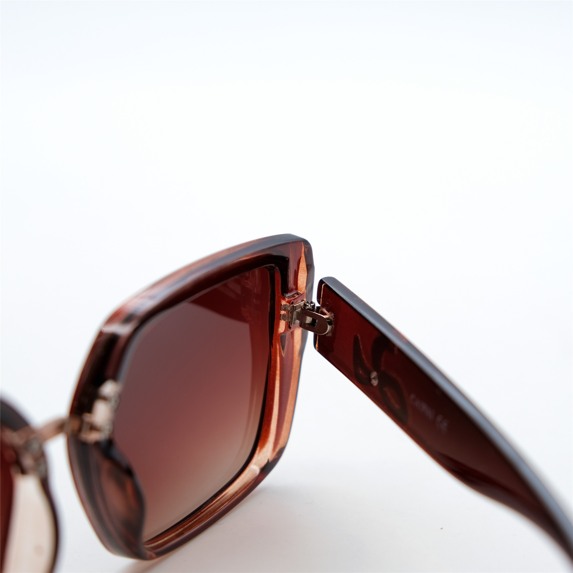  Солнцезащитные очки картинка Женские Caipai Polarized Классический Р8747-С2 