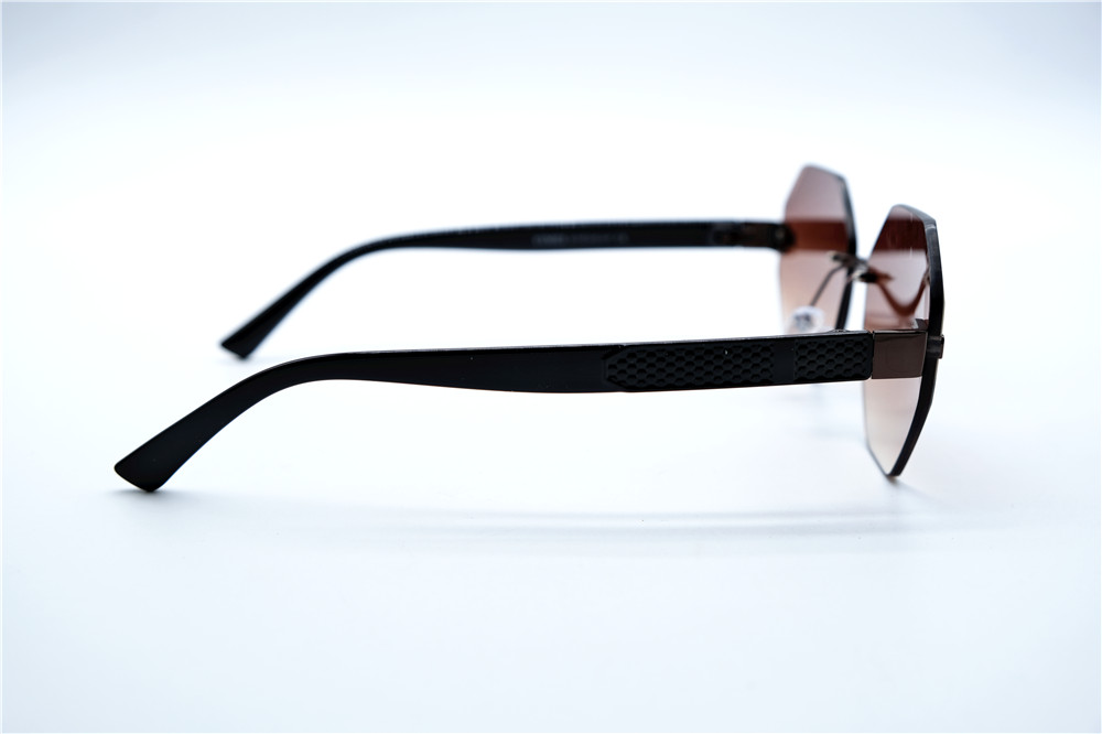  Солнцезащитные очки картинка 2026 Женские YiMei  Геометрические формы 2422-C2 