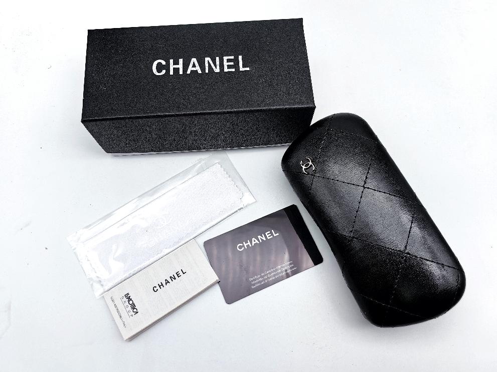  Солнцезащитные очки картинка  Брендовые   CHANEL 